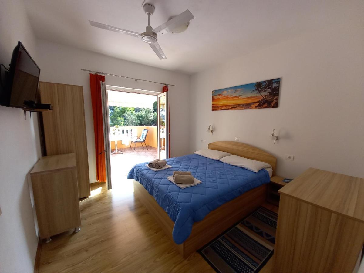 Apartments Vinko Sobra Bagian luar foto