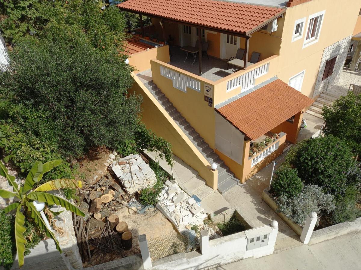 Apartments Vinko Sobra Bagian luar foto