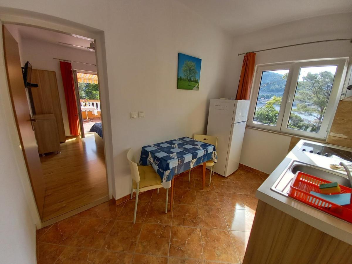 Apartments Vinko Sobra Bagian luar foto